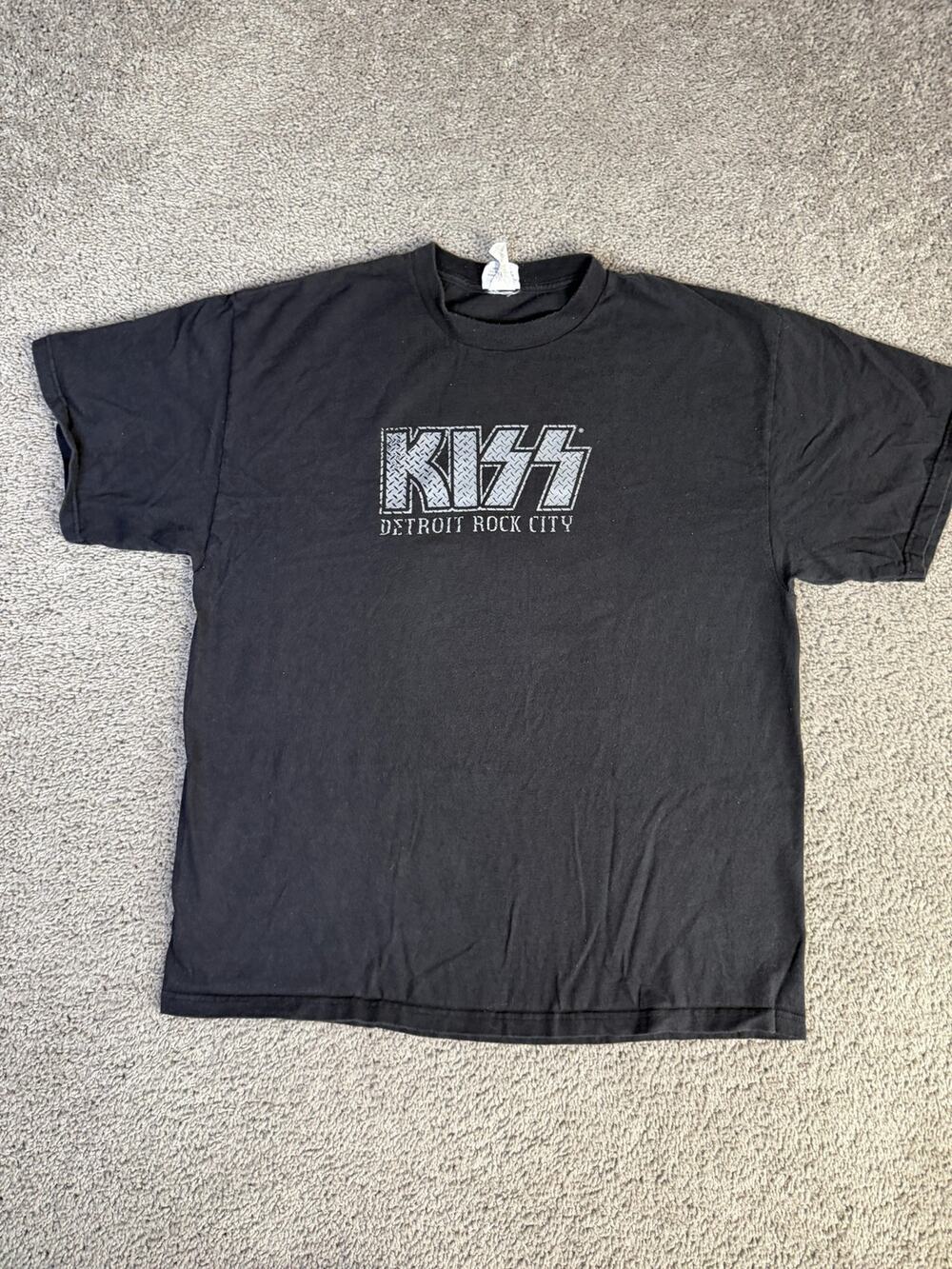 Vintage Vinyl KISS Shirt Mens XL Black Detroit Rock City Graphic Short Sleeve